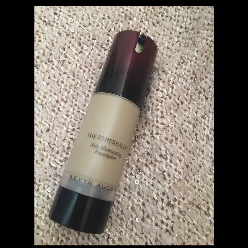 KEVYN AUCOIN